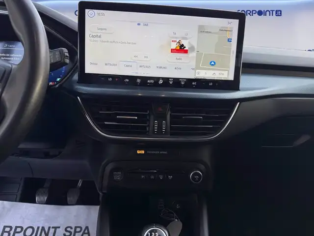 Ford Focus view 11