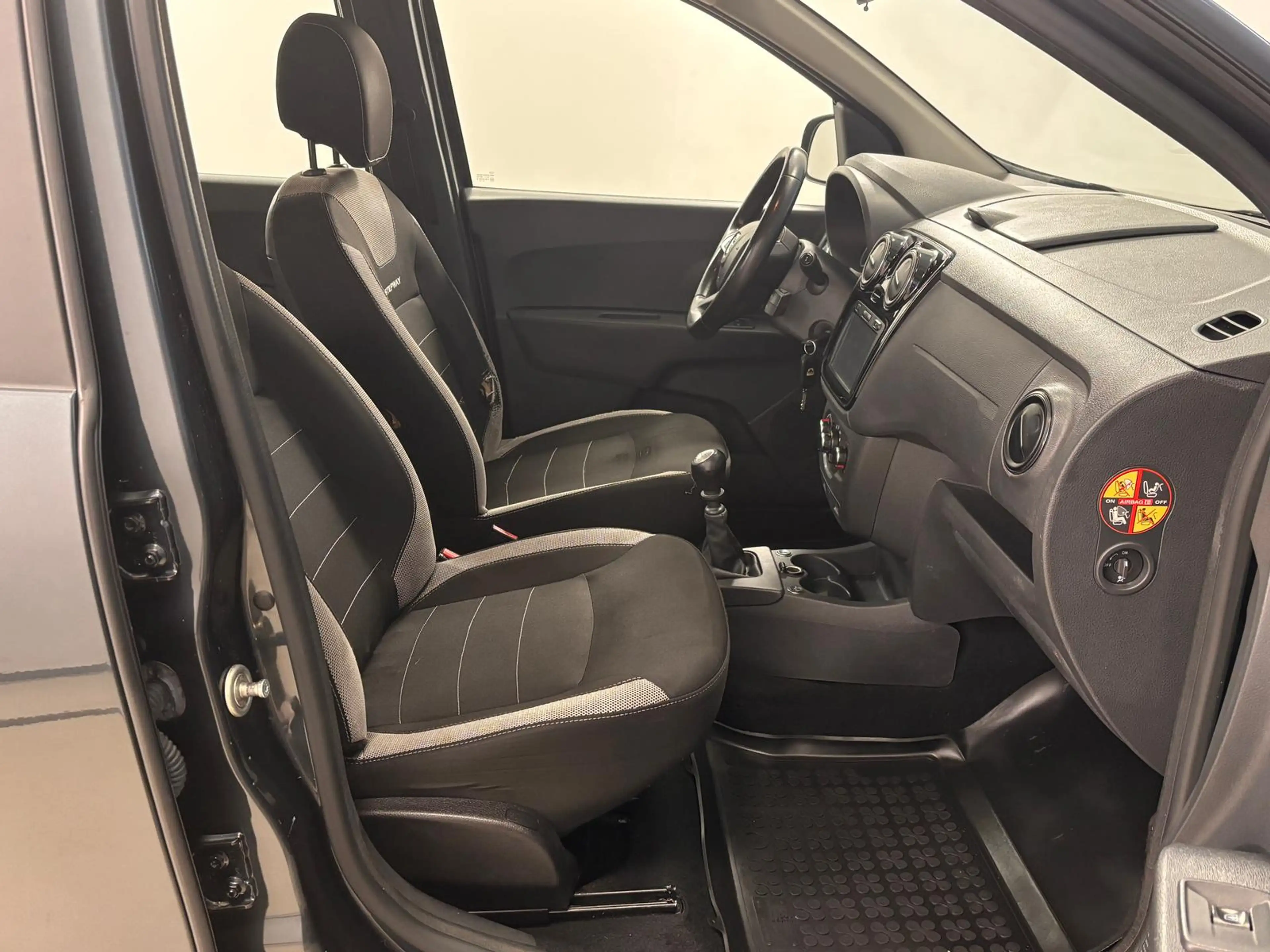 Dacia Lodgy dCi*Klima*Navi*AHK*7-Sitzer* — photo 13