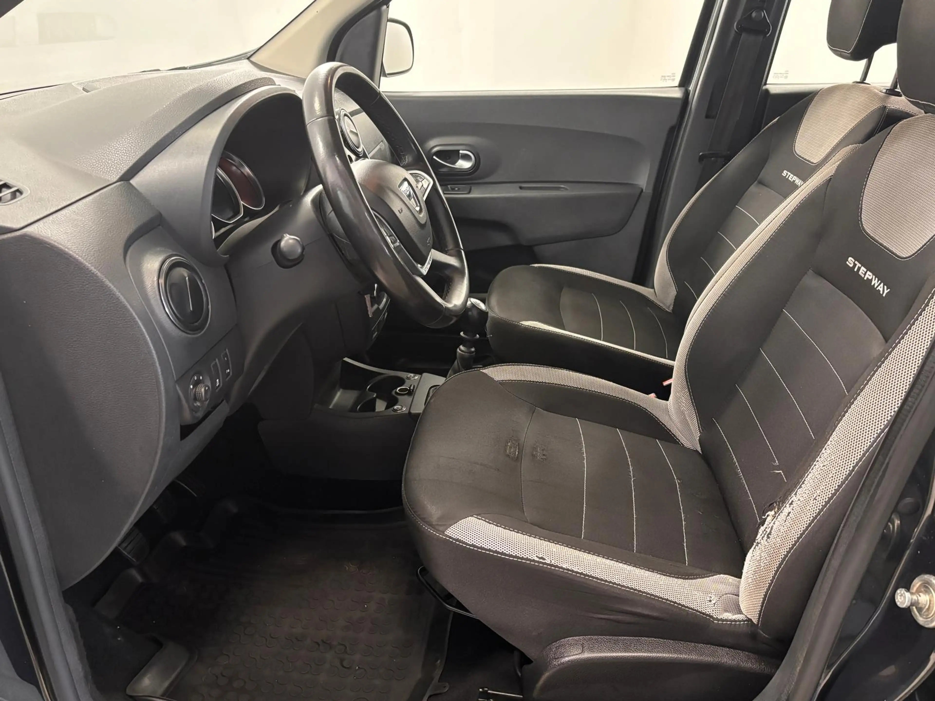 Dacia Lodgy dCi*Klima*Navi*AHK*7-Sitzer* — photo 10