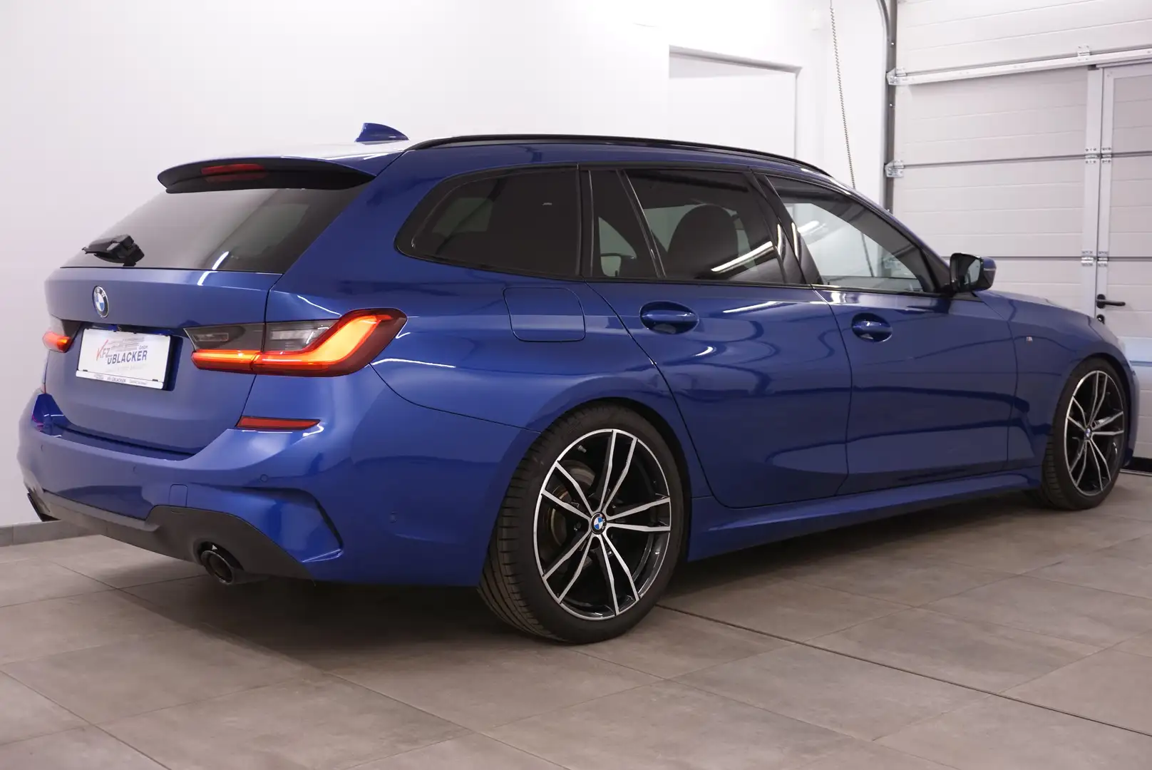 BMW 320 d xDrive M Sport // Abstandstempomat // Blau - 2