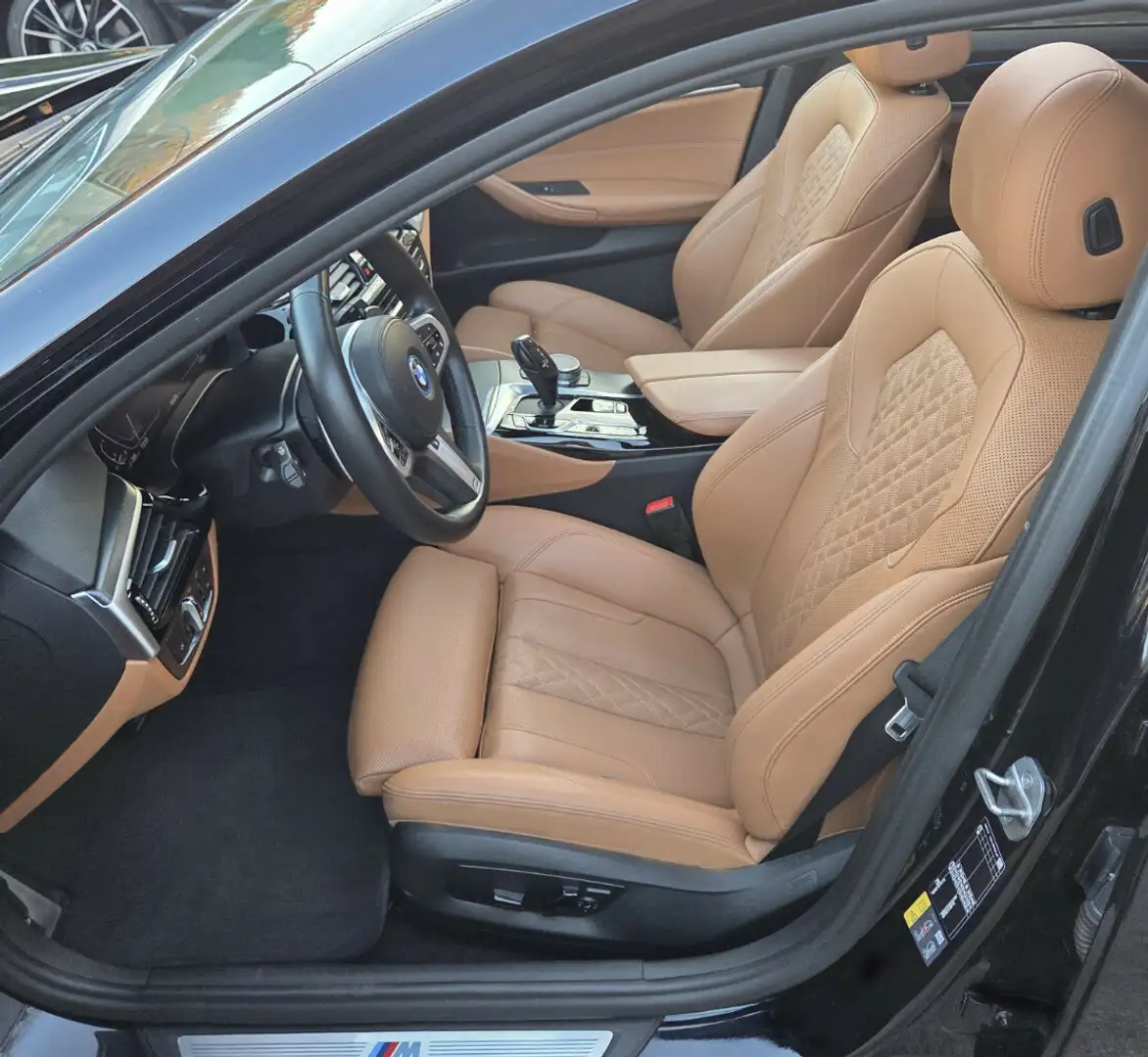 BMW 530 530e M-Paket Panor.LED.Cam.LiveCockProf.DrivAss. Schwarz - 2