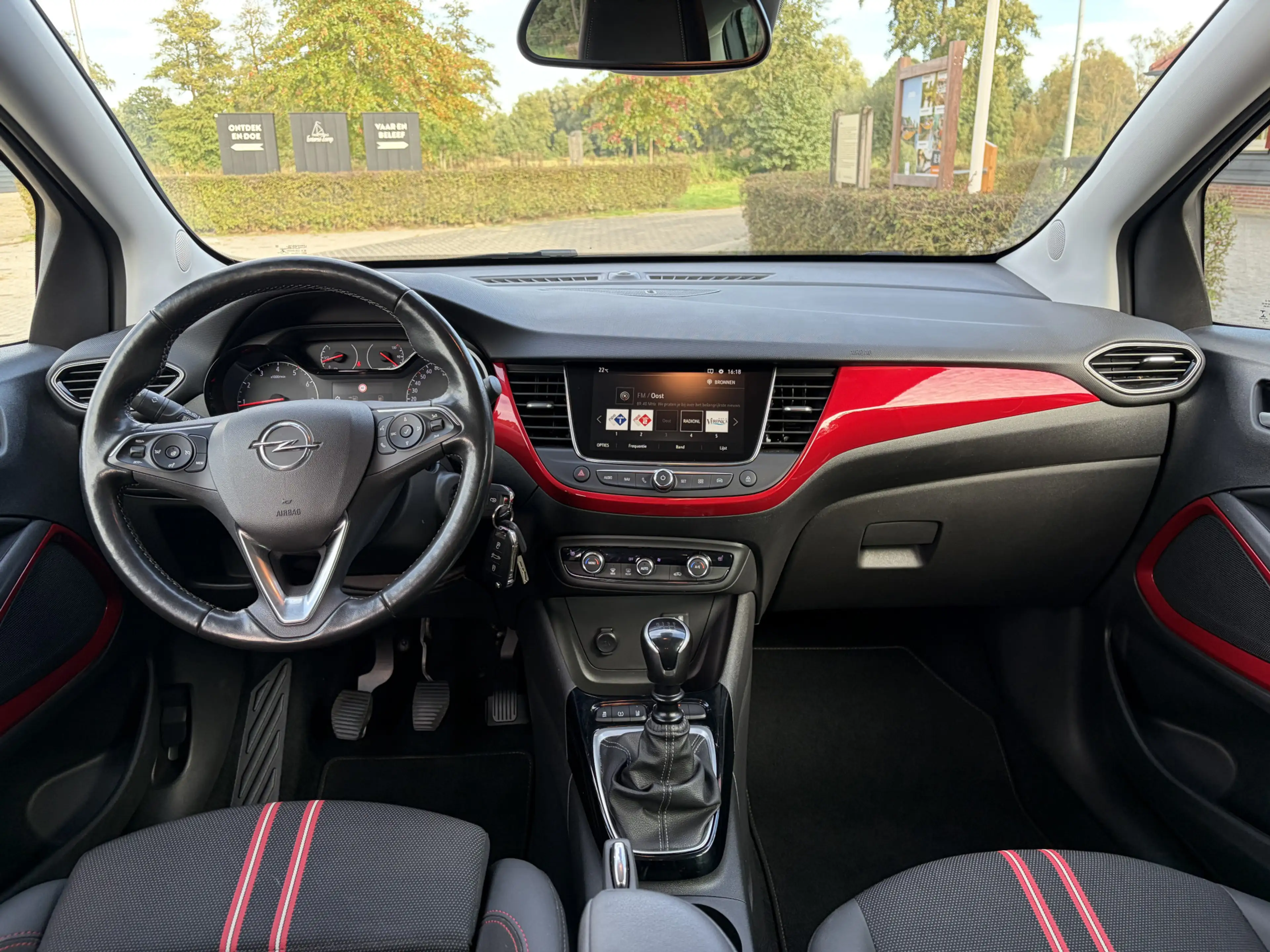 Opel Crossland 1.2 Turbo Ultimate Cruise Pdc Clima Trekhaak Navi — photo 8