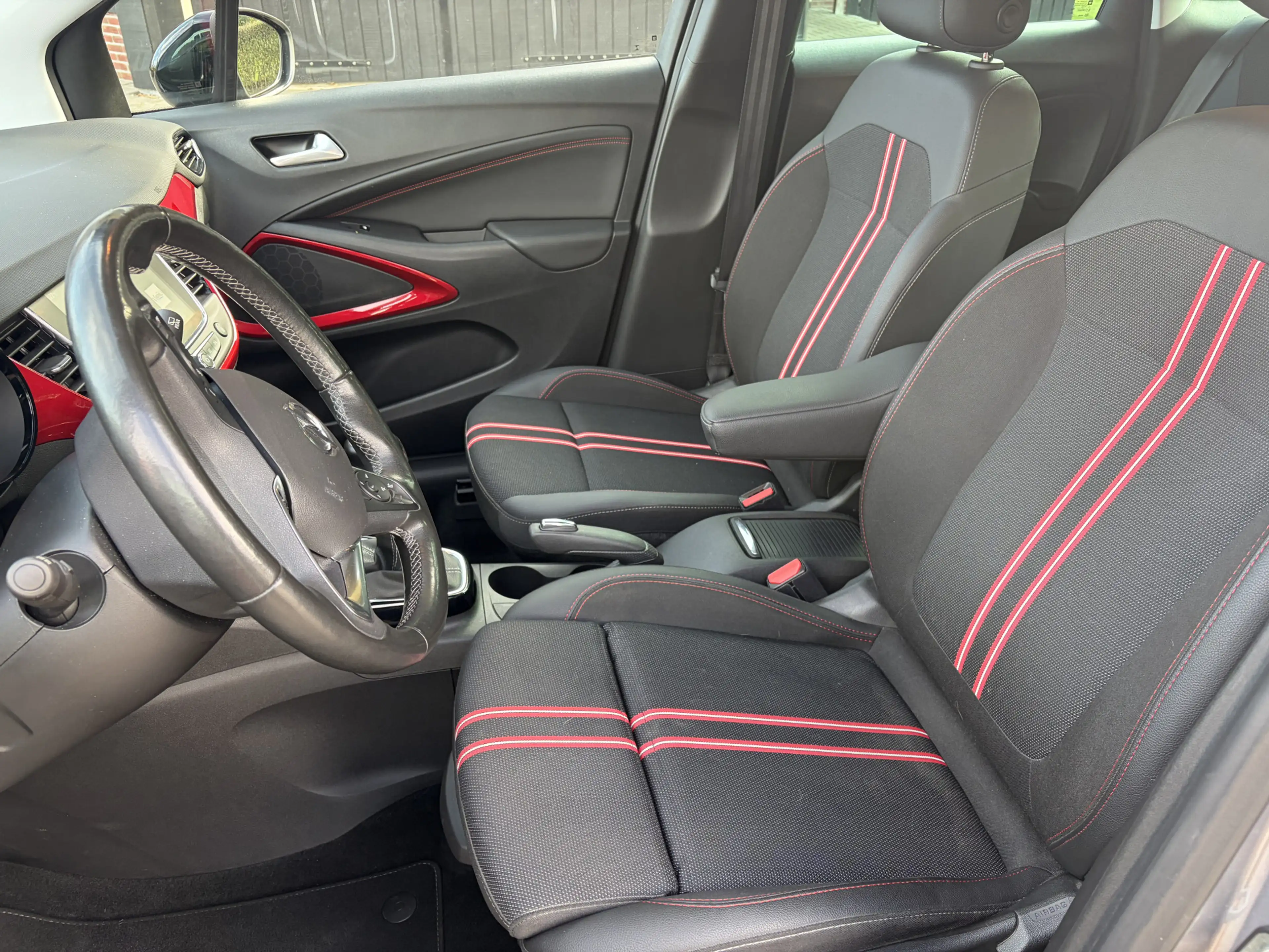 Opel Crossland 1.2 Turbo Ultimate Cruise Pdc Clima Trekhaak Navi — photo 9