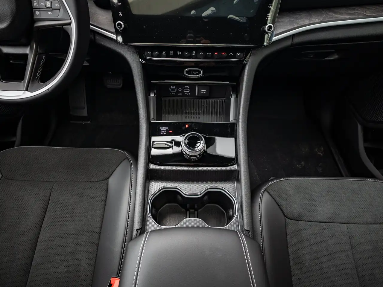 Jeep Grand Cherokee снимка Jeep Grand Cherokee