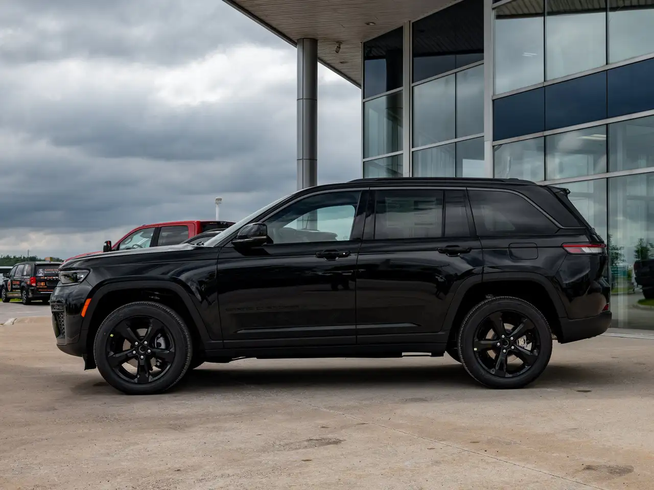 Jeep Grand Cherokee снимка Jeep Grand Cherokee