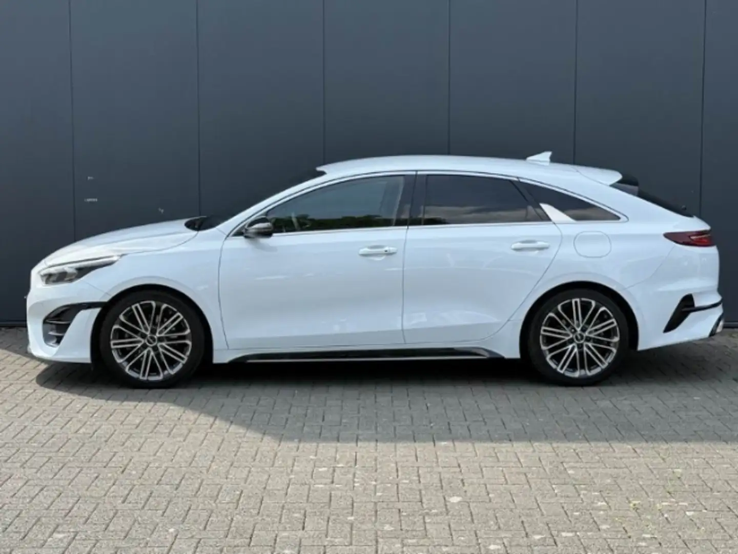 Kia ProCeed / pro_cee'd 1.5 T GT-LINE+EL.HECKKLAPPE+EINPARK ASSISTENT Blanc - 2