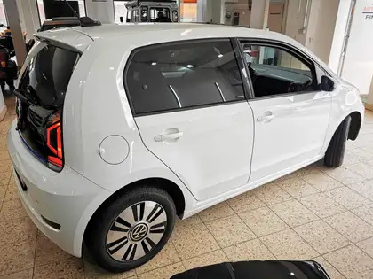 Annonce voiture d'occasion Volkswagen up! - CARADIZE