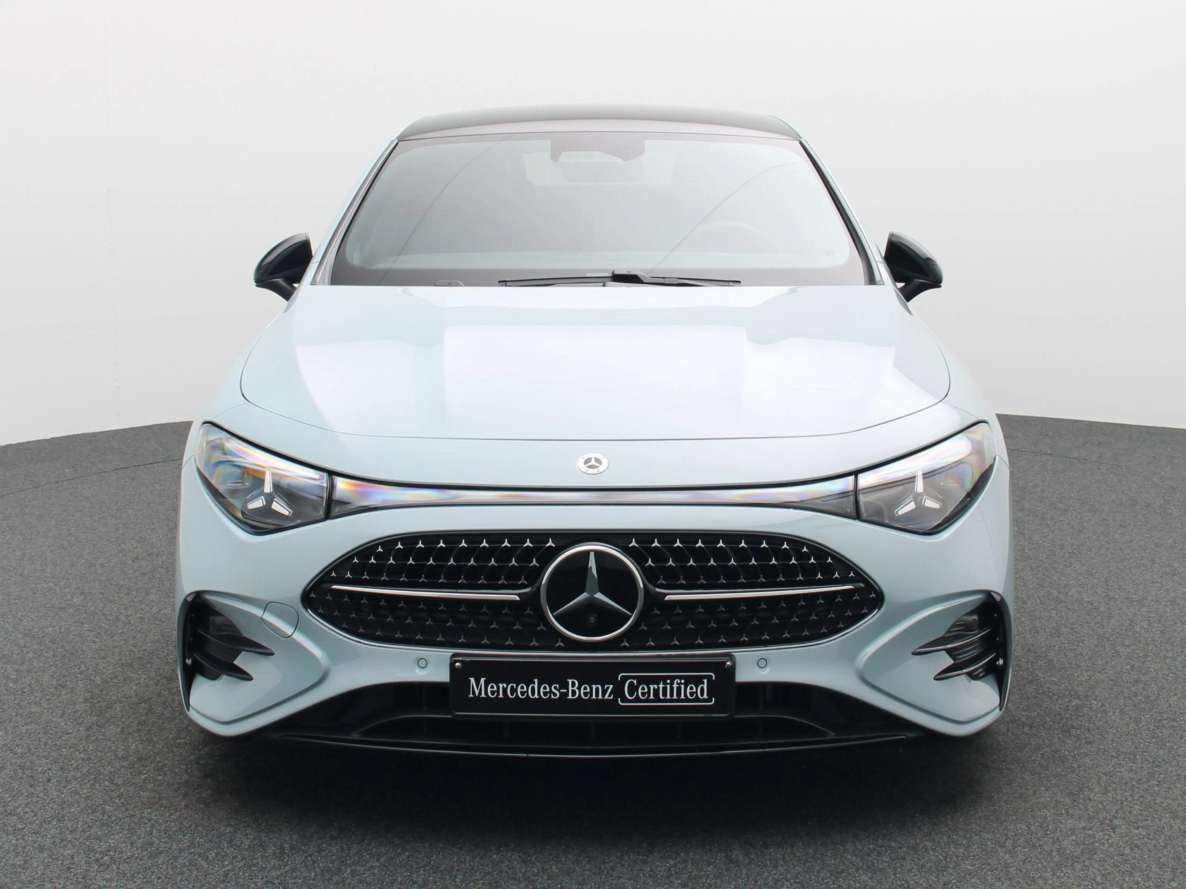 Mercedes-Benz CLA 180 AMG Line + PANO DAK + CARPLAY + — photo 3