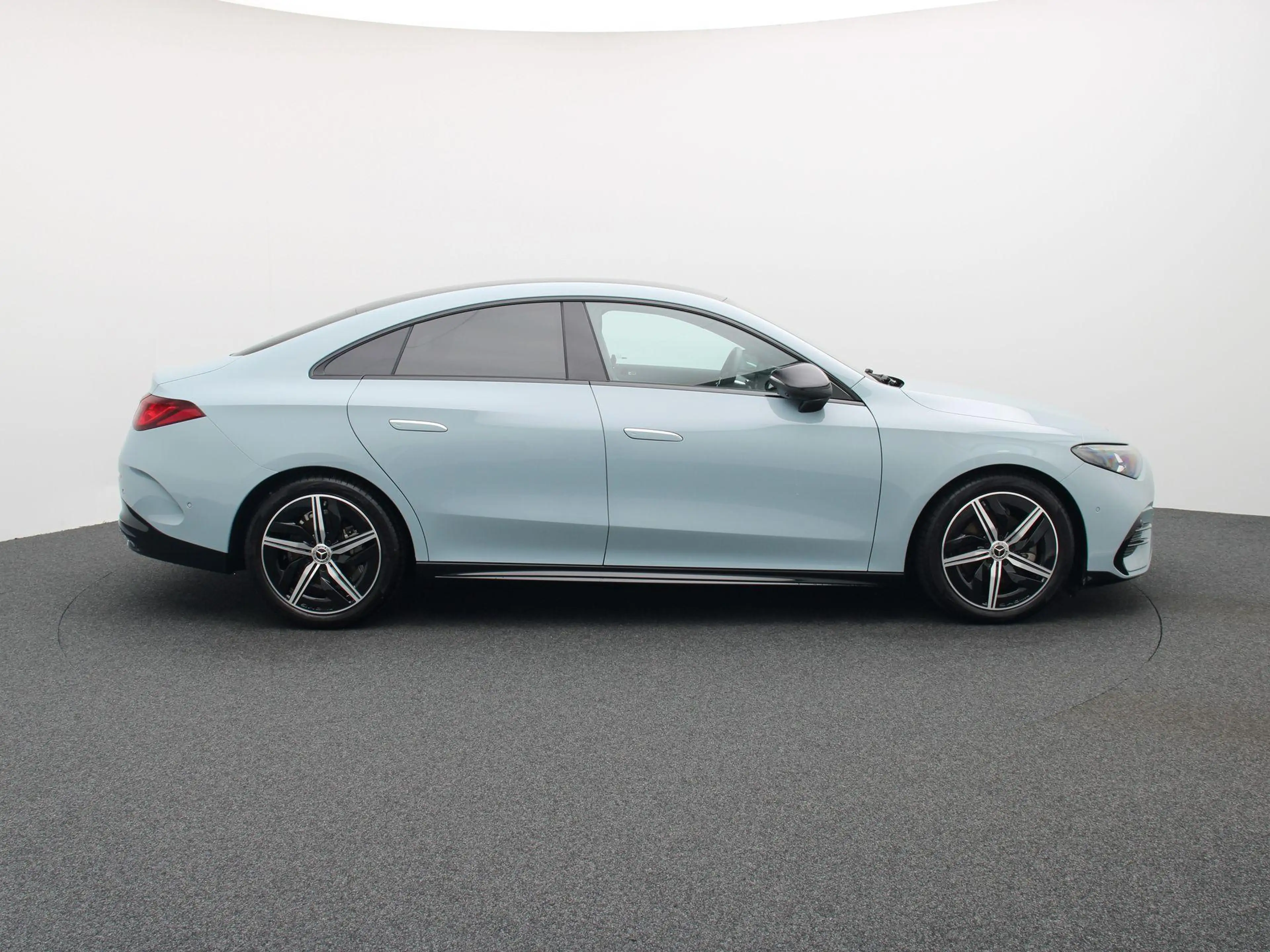 Mercedes-Benz CLA 180 AMG Line + PANO DAK + CARPLAY + — photo 6