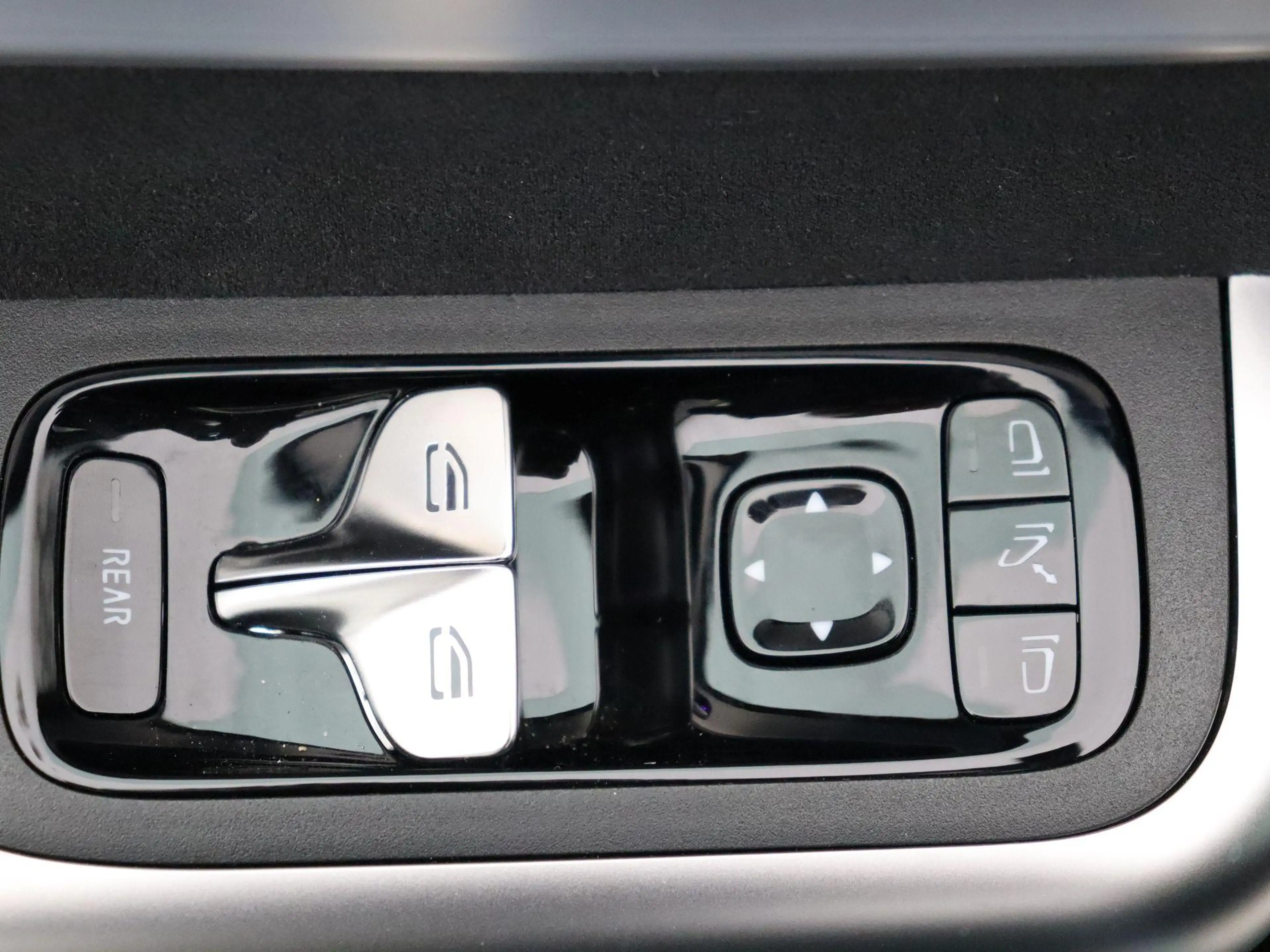 Mercedes-Benz CLA 180 AMG Line + PANO DAK + CARPLAY + — photo 9