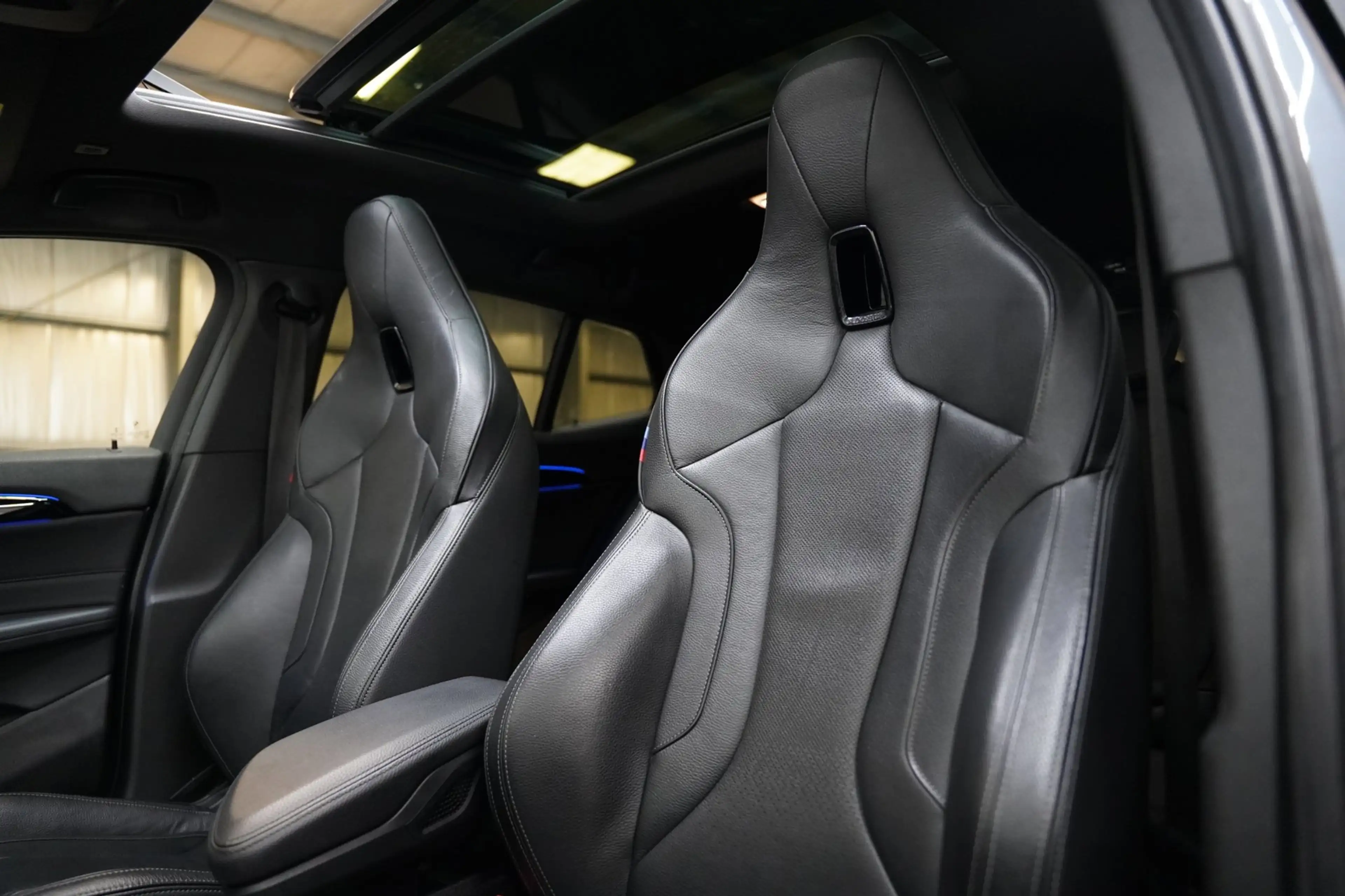 BMW X2 SDrive18i M SPORT PANO SFEER HUD LEER CAM TREKH — photo 14