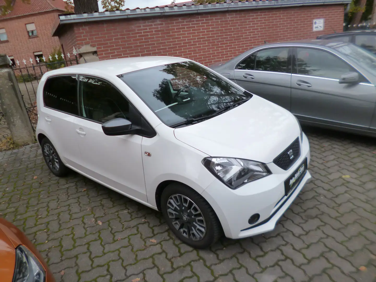 SEAT Mii Mii 5-Türer 1.0 Chic SHZ,PDC,Allwetterb. Weiß - 2