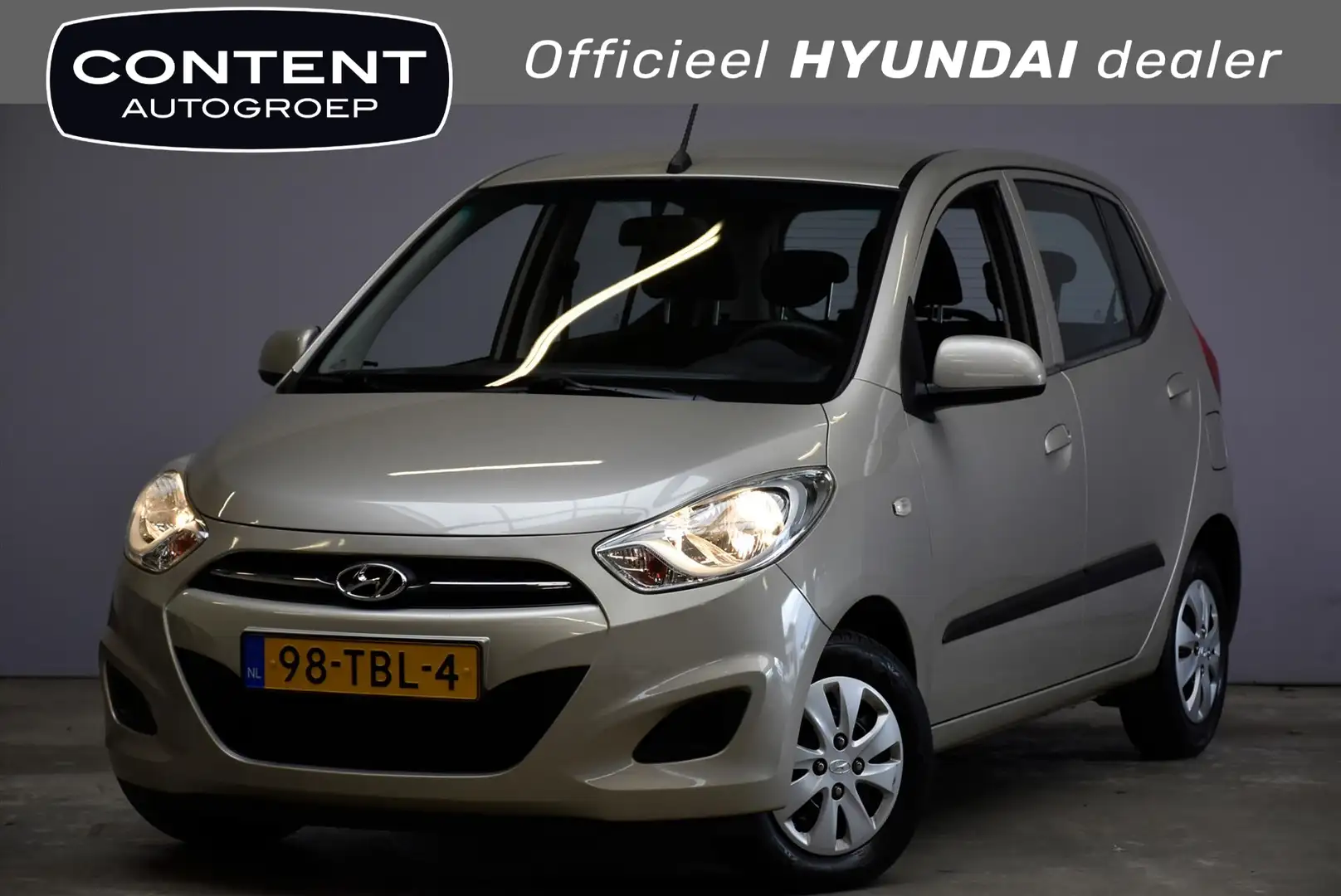Hyundai i10 1.1i 66 pk i-Drive Cool | Airco | 54000km!!! Beige - 1