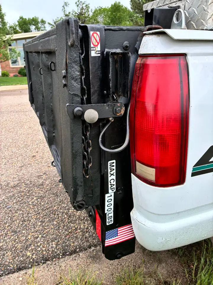 GMC Sierra 2500 photo GMC Sierra 2500