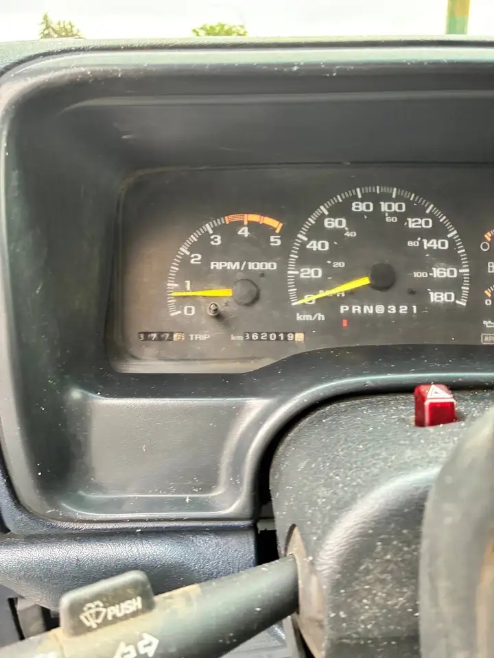 GMC Sierra 2500 photo GMC Sierra 2500