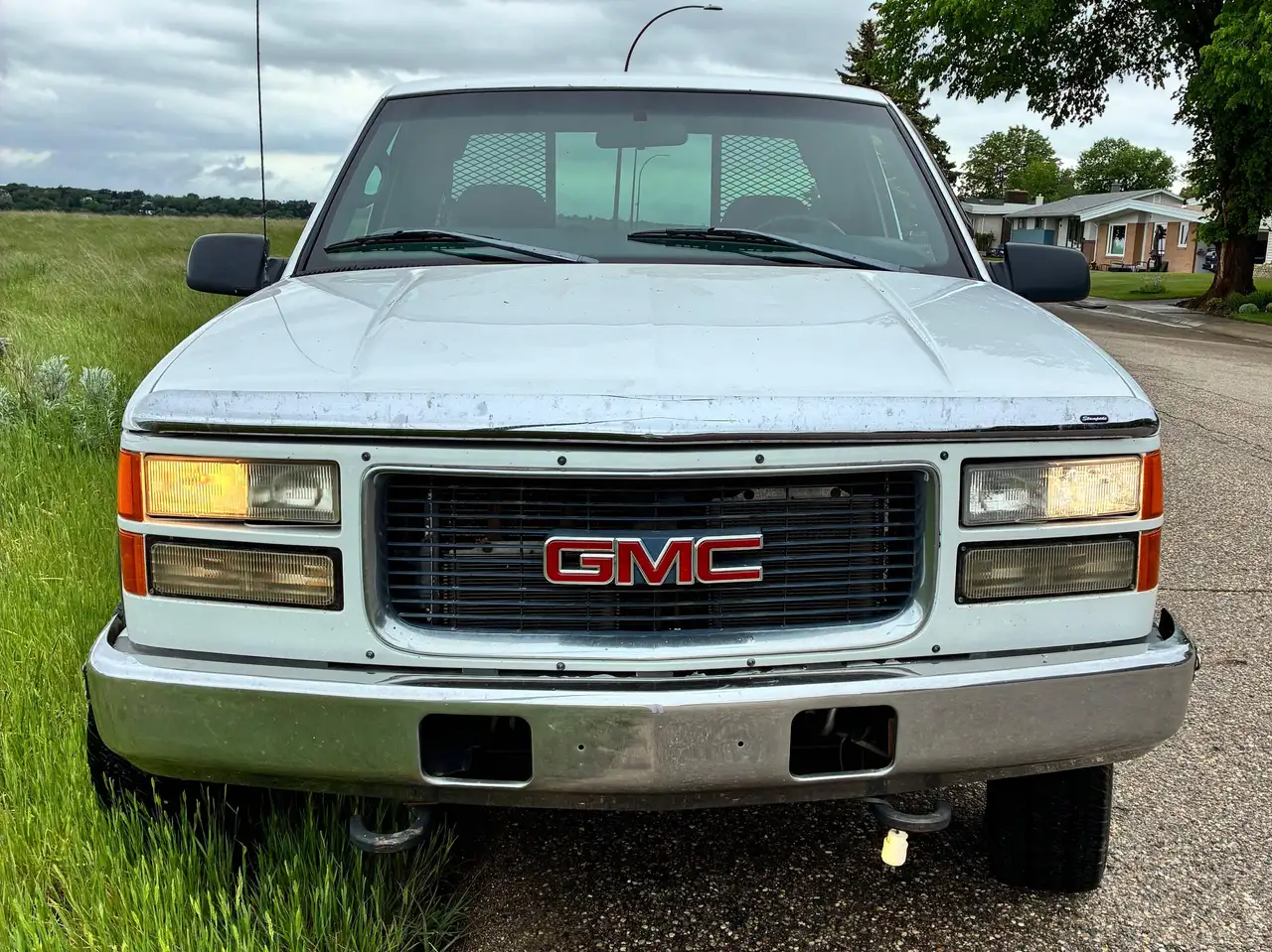 GMC Sierra 2500 photo GMC Sierra 2500