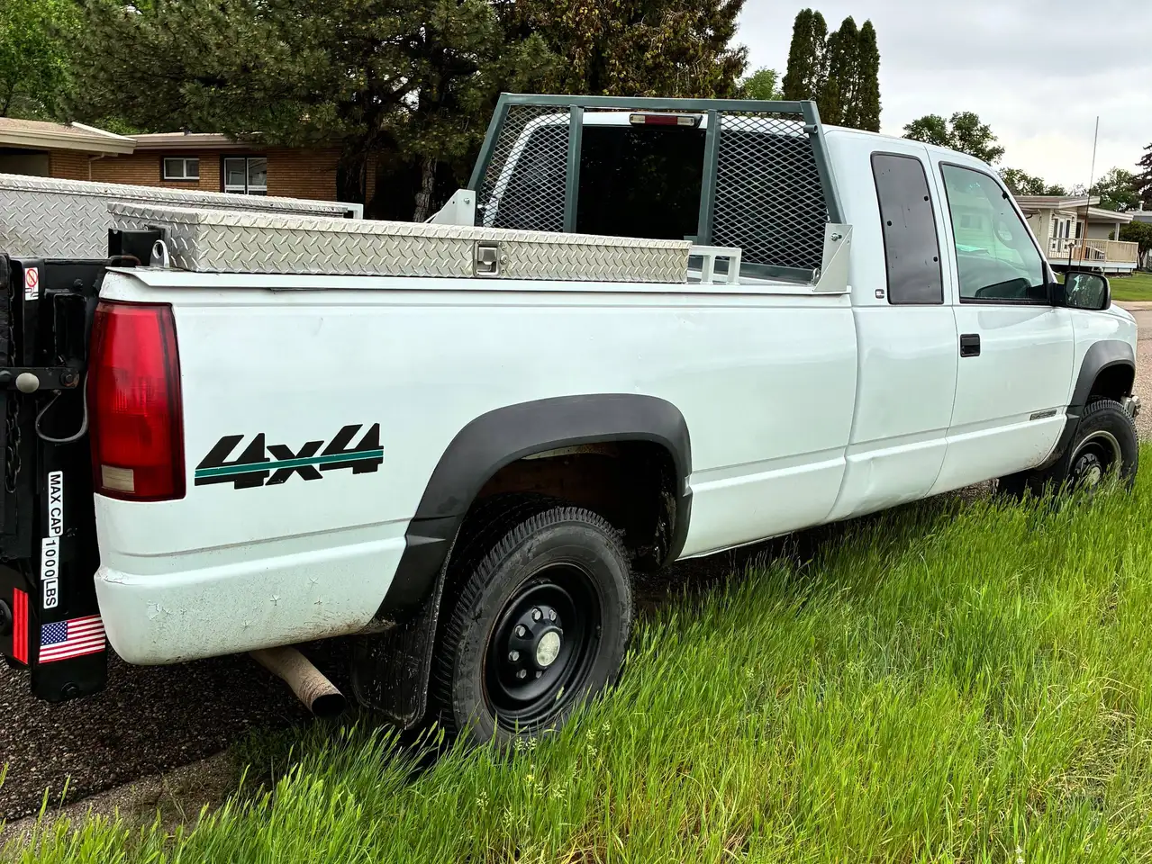 GMC Sierra 2500 photo GMC Sierra 2500