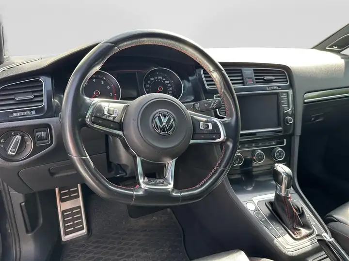 Volkswagen Golf GTI VII GTI 4Tür DSG Leder Panorama – Foto 17