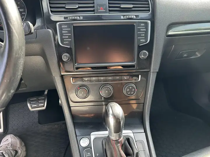 Volkswagen Golf GTI VII GTI 4Tür DSG Leder Panorama – Foto 12