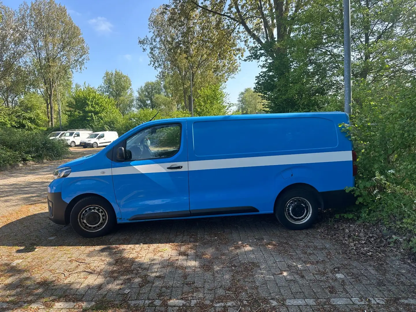 Toyota Proace Worker 2.0 D-4D Motor Defect Comfort Long Euro 6 A Modrá - 2