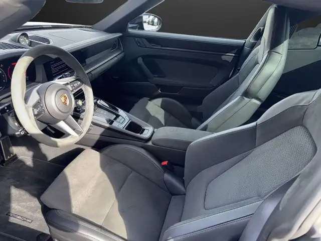 Porsche 911 Targa 4 GTS T-Hybrid ''LIFT+CERAMIC+ACC'' Ansicht 8