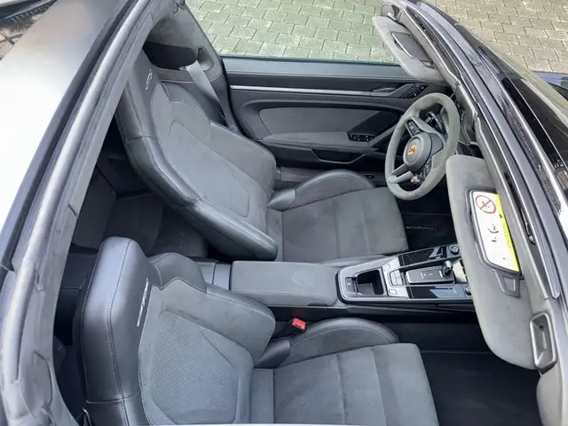 Porsche 911 Targa 4 GTS T-Hybrid ''LIFT+CERAMIC+ACC'' Ansicht 16