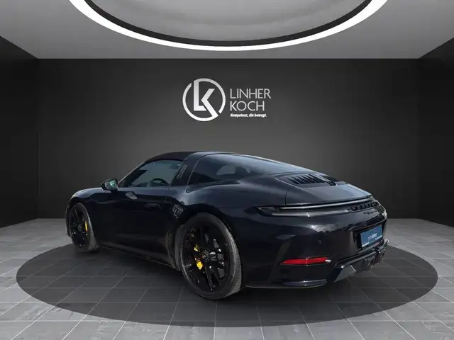 Porsche 911 Targa 4 GTS T-Hybrid ''LIFT+CERAMIC+ACC'' Ansicht 3
