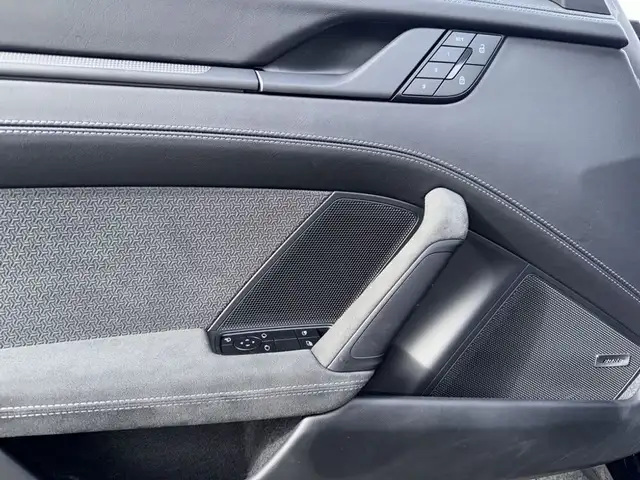 Porsche 911 Targa 4 GTS T-Hybrid ''LIFT+CERAMIC+ACC'' Ansicht 19