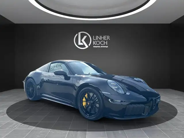 Porsche 911 Targa 4 GTS T-Hybrid ''LIFT+CERAMIC+ACC'' Ansicht 6