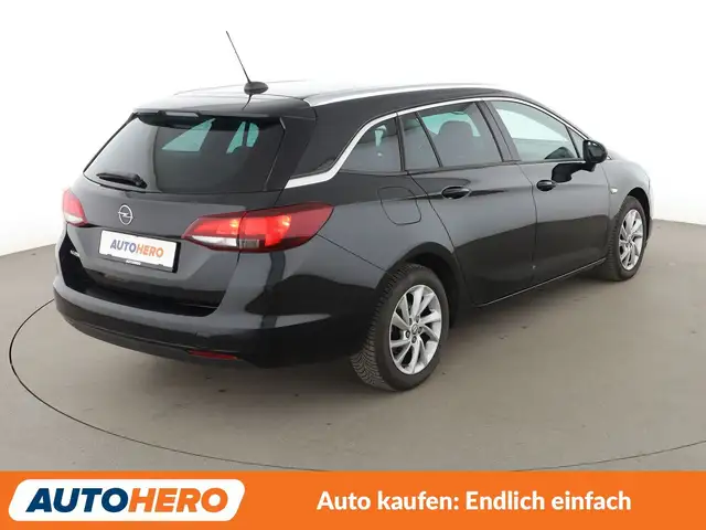 Opel Astra view 6