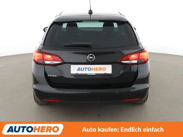 Opel Astra view 5