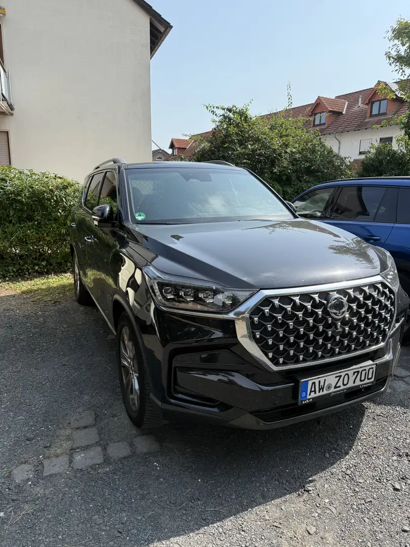 SsangYong Rexton 2.2 e-XDi 220 4WDAut. Sapphire Black - 1