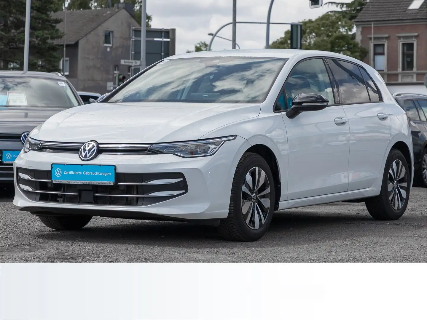 Volkswagen Golf 1.5 TSI GOAL FACELIFT AHK NAVI SITZHZ PDC Wit - 2