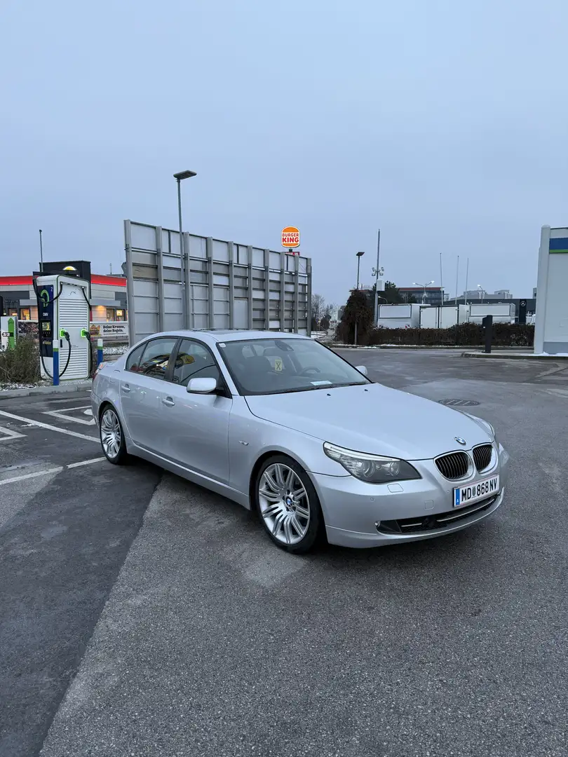 BMW 535 E60 535D LCI Limousine - 1