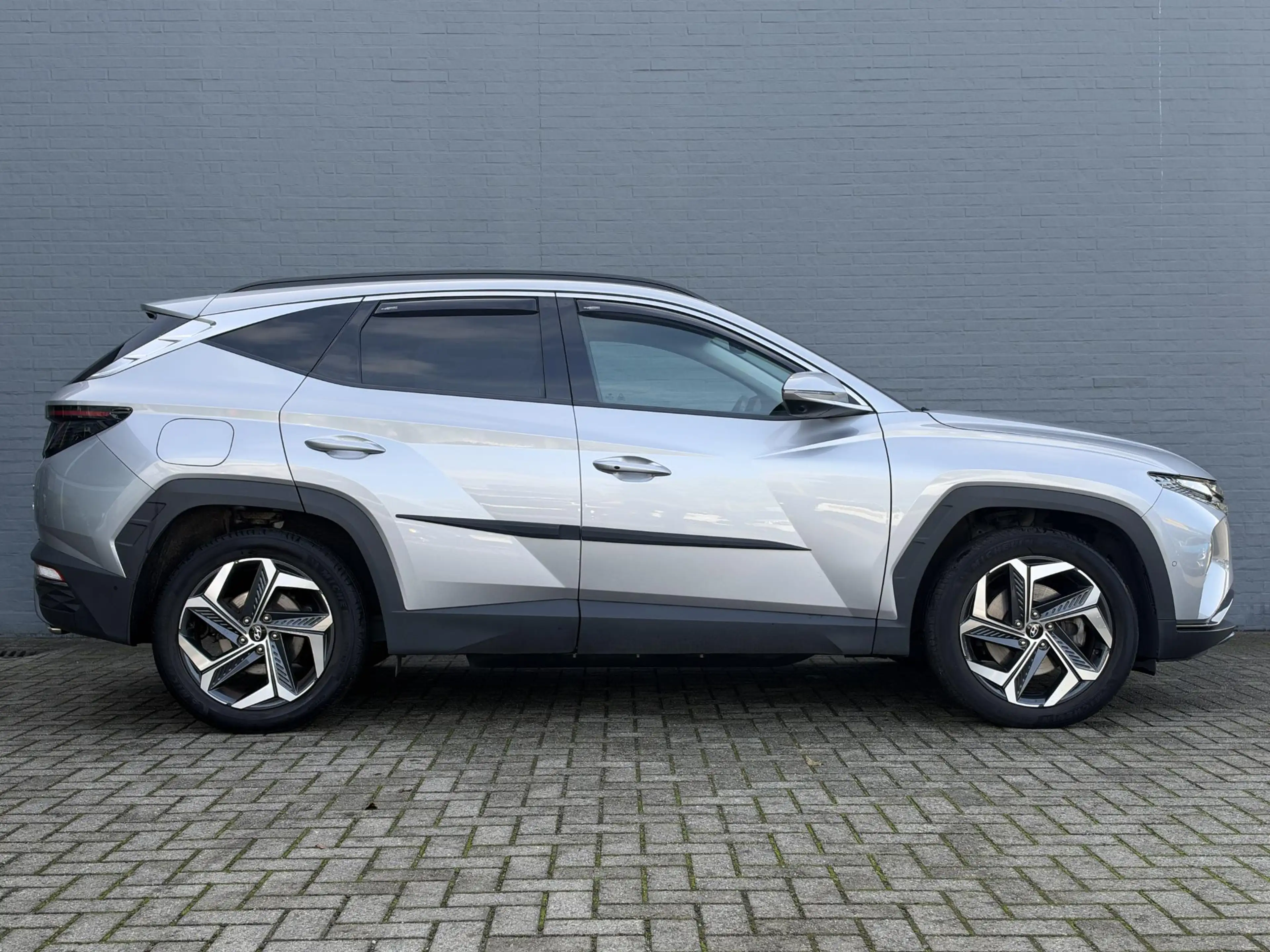 Hyundai TUCSON 1.6 T-GDI PHEV Comfort 4WD | 360 Camera | Navigati — photo 5