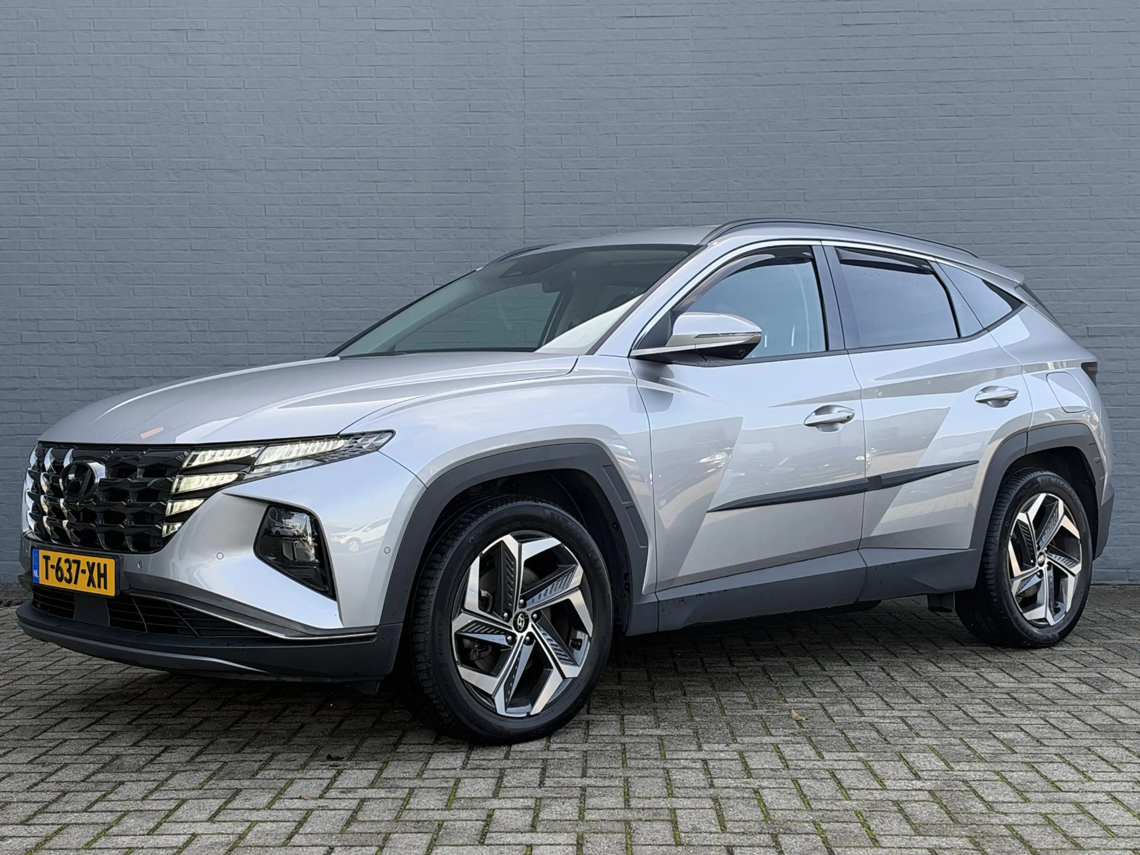 Hyundai TUCSON 1.6 T-GDI PHEV Comfort 4WD | 360 Camera | Navigati — photo 2