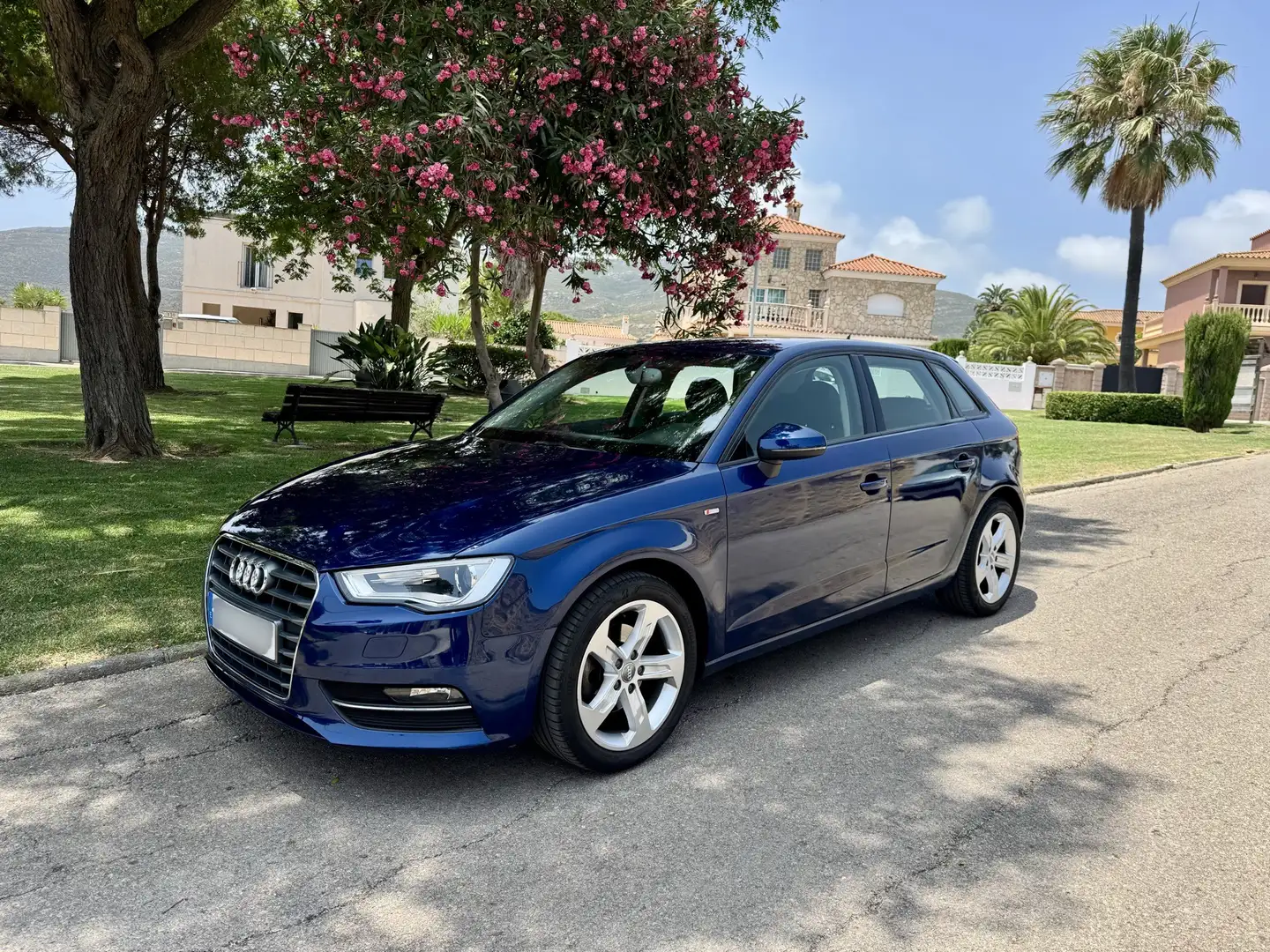 Audi A3 Sportback 1.6TDI Ambition 105 - 1