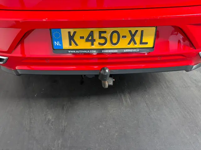 Volkswagen T-Roc view 30