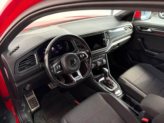 Volkswagen T-Roc view 6