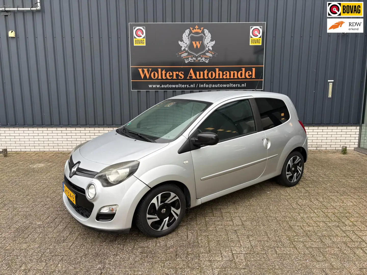 Renault Twingo 1.2 16V Dynamique Grau - 1