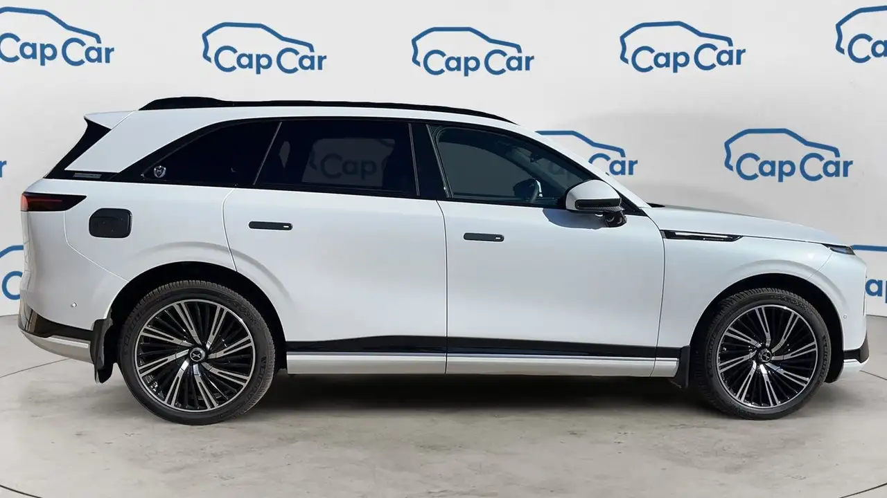 XPENG G9