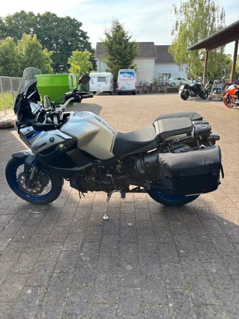 Yamaha XT 1200 Z Super Tenere - 1