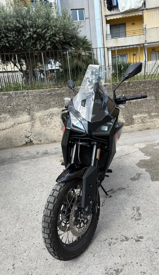Moto Morini X-Cape