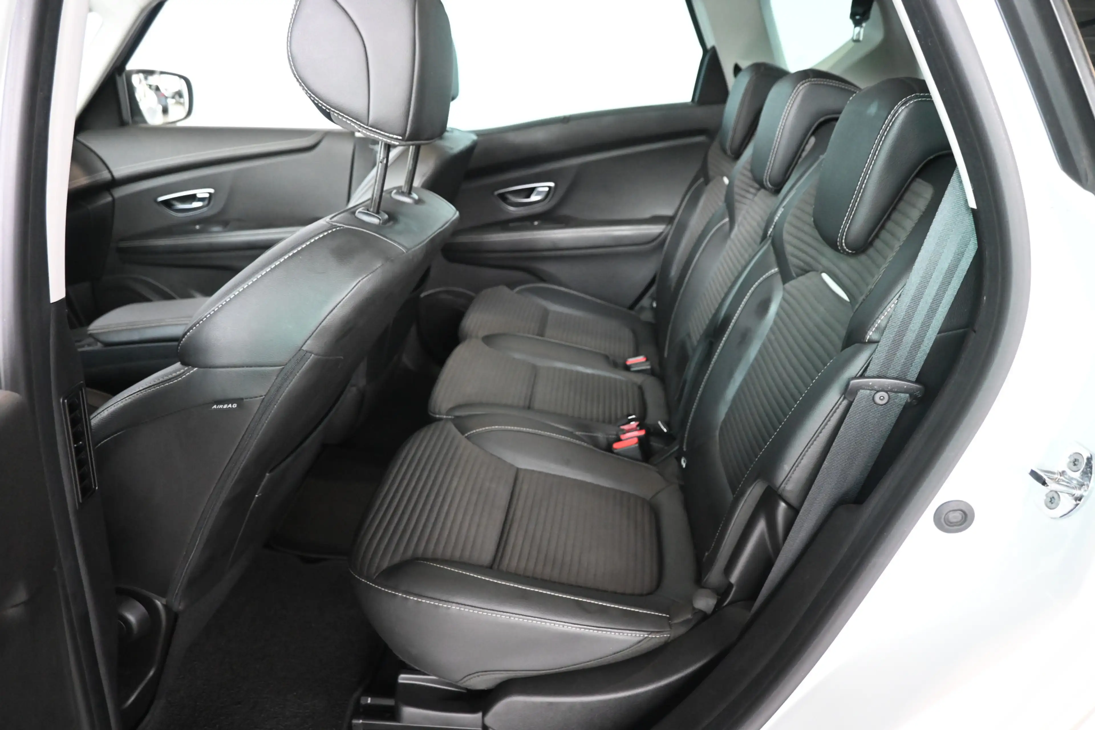 Renault Scenic 1.3 TCe Intens Automaat Nap Clima Cruise Trekhaak — photo 8