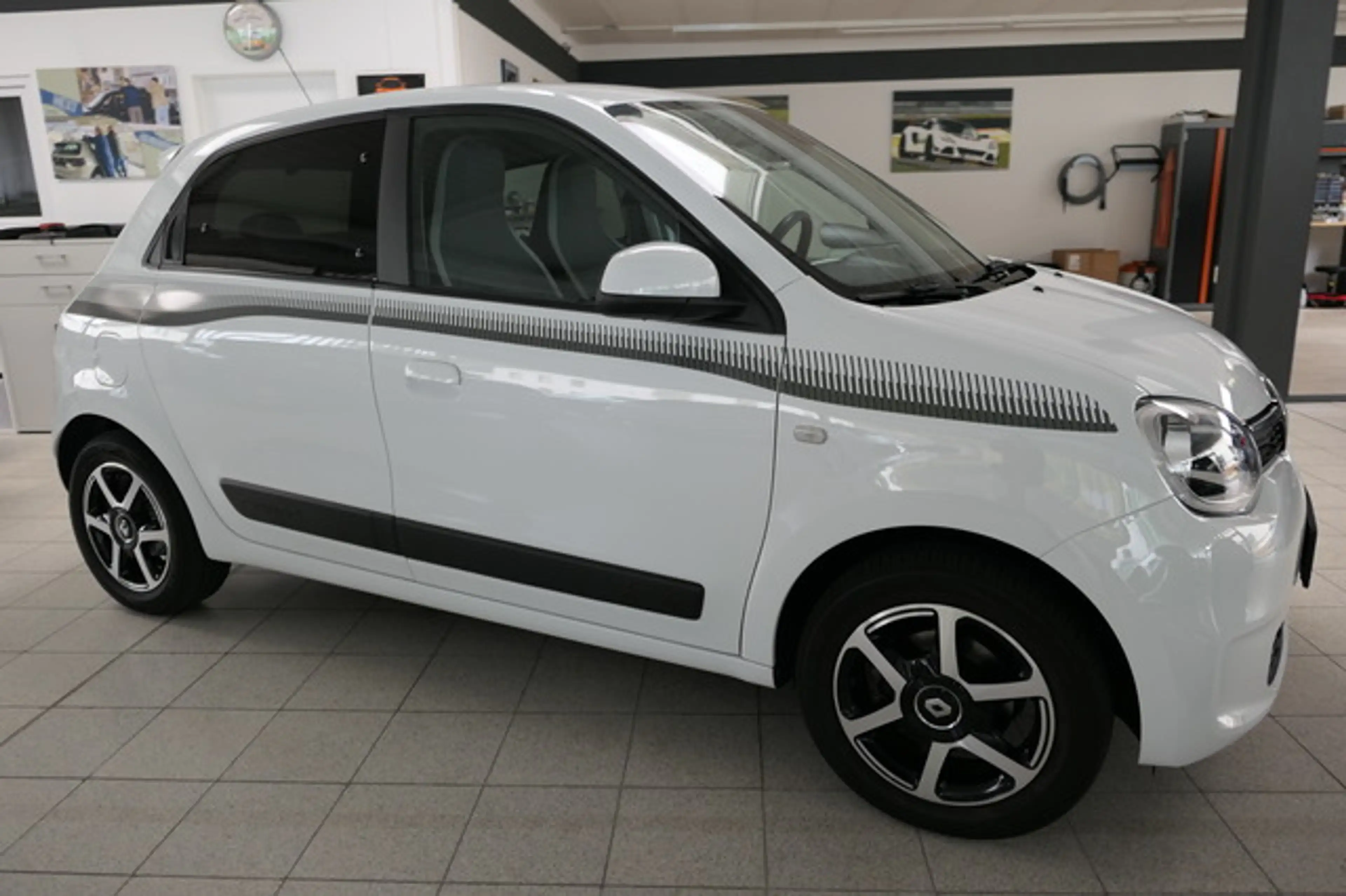 Renault Twingo Limited 25300 km! Klima! PDC! Tempomat — photo 4