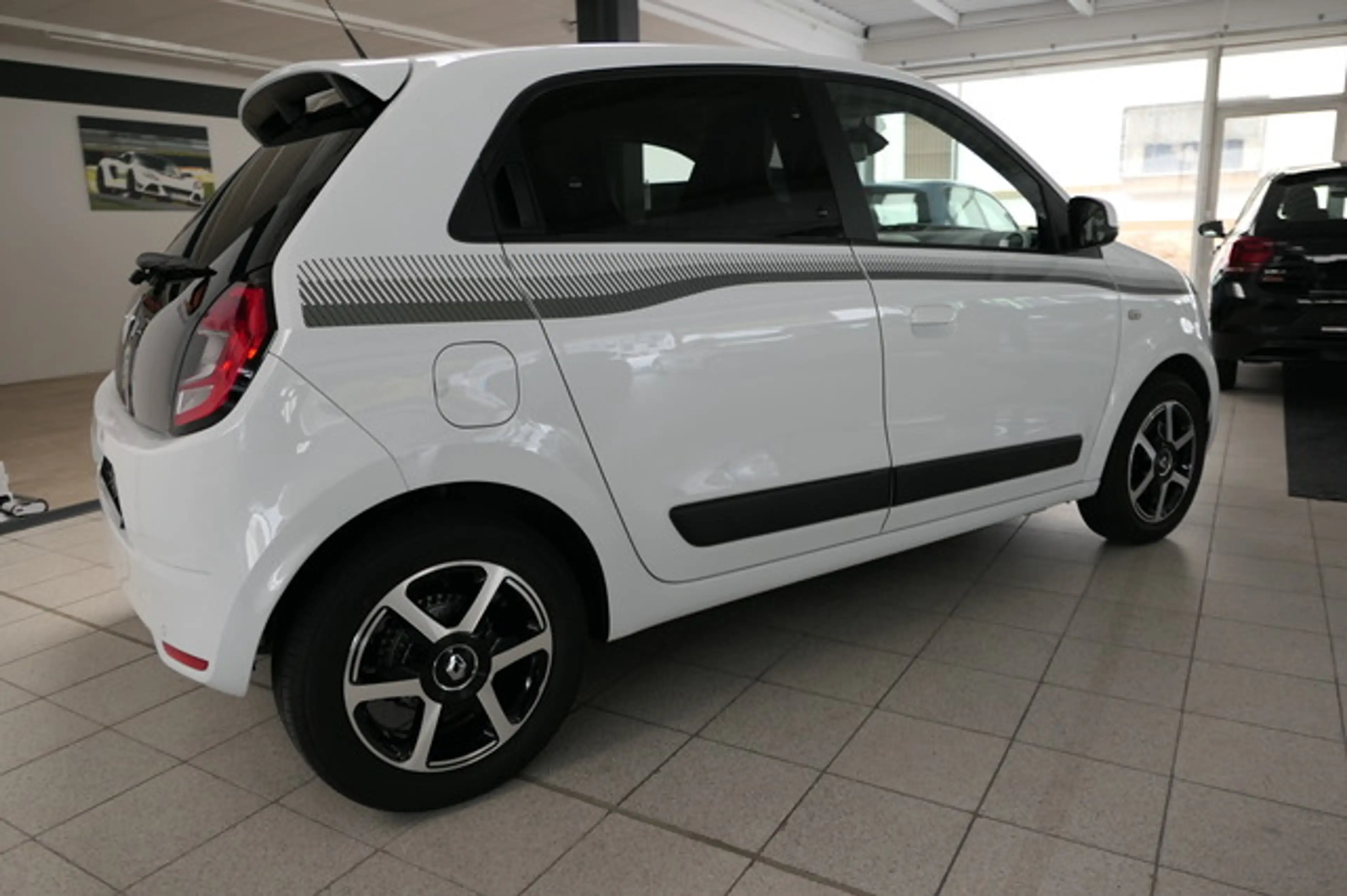 Renault Twingo Limited 25300 km! Klima! PDC! Tempomat — photo 6