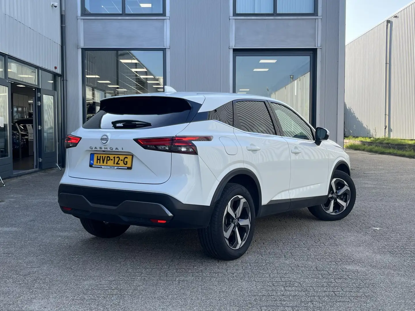 Nissan Qashqai 1.3 MHEV Business Design | Navi/Adapt.Cruise/Clima Wit - 2