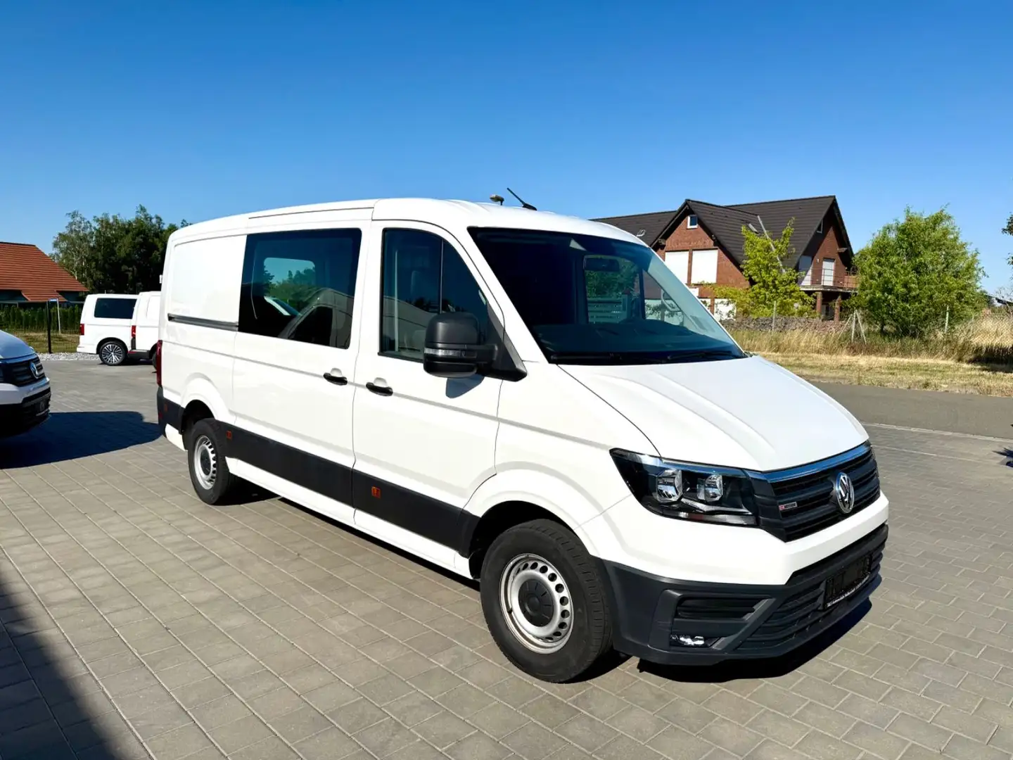 Volkswagen Crafter Kasten35 mittellang 4MOTION Klima Navi Weiß - 1
