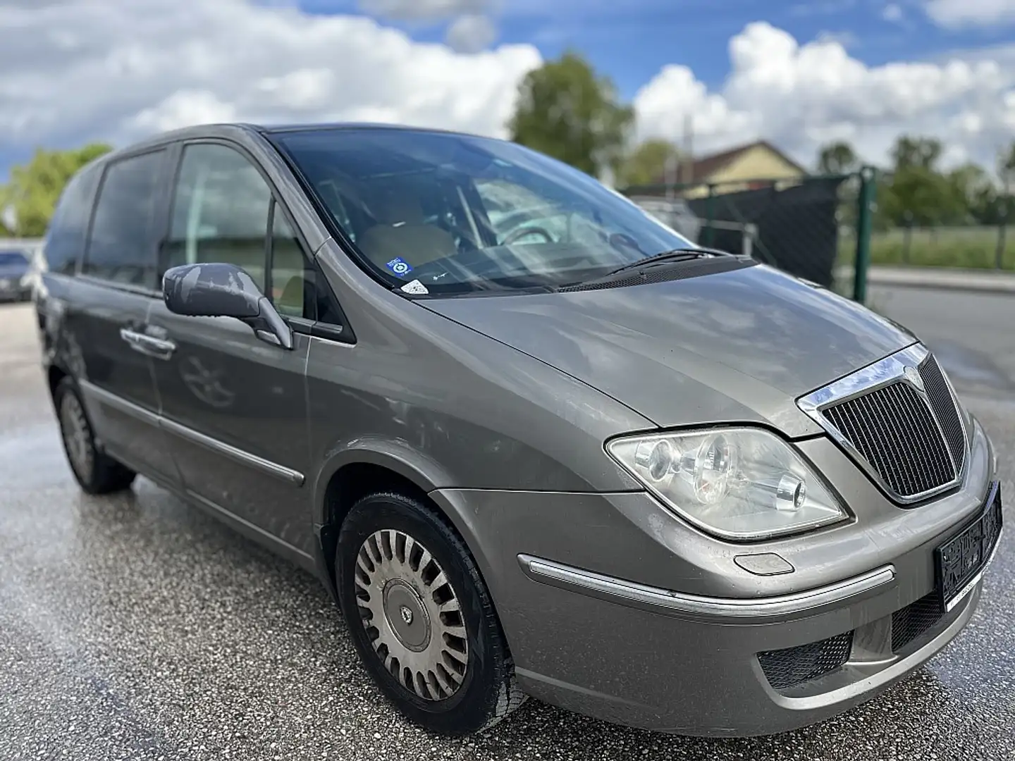 Lancia Phedra Grau - 2