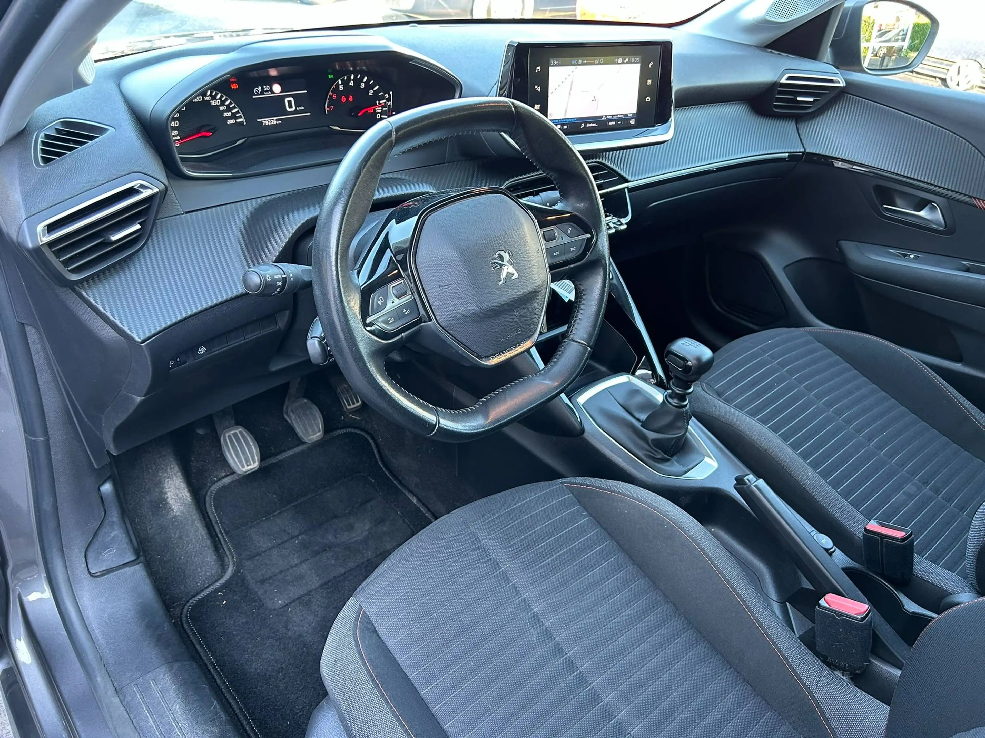 Peugeot 208 1.2i PureTech Active Pack | Navigatie | Airco | PDC — photo 13